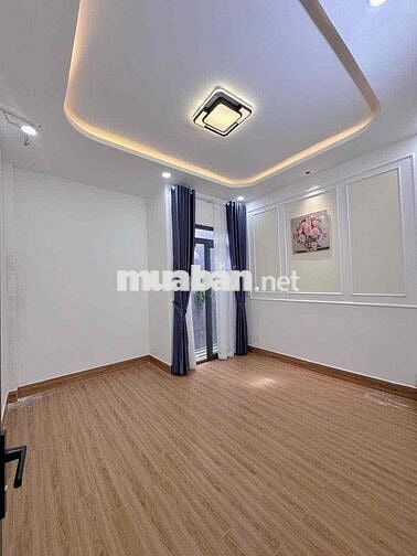 Nhà  kế bên Eon Tân Phú HXH. 2 tầng 3pn 2tolet sổ đẹp gia 5ty7