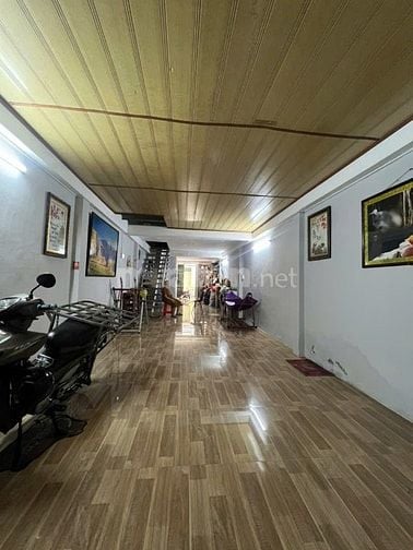 Giảm giá chào gần 1 tỷ - Bán Nhà 2 mặt tiền xe hơi trước sau. Quận 10