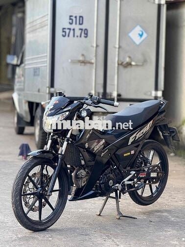Suzuki Satria F150 Đen Côn tay