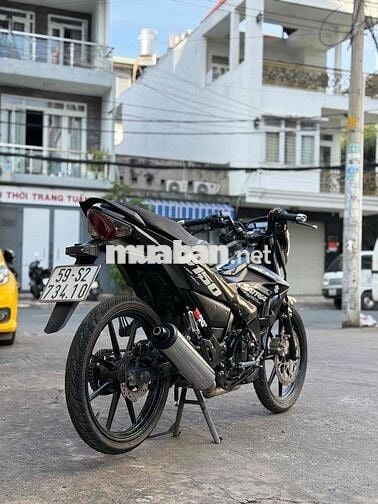 Suzuki Satria F150 Đen Côn tay