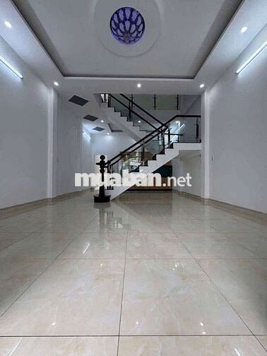 Nhà trệt 1 lầu gần chợ chánh mỹ. DT: 5x26, thổ cư: 60,đường nhựa thông