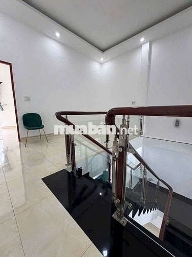 Nhà trệt 1 lầu gần chợ chánh mỹ. DT: 5x26, thổ cư: 60,đường nhựa thông