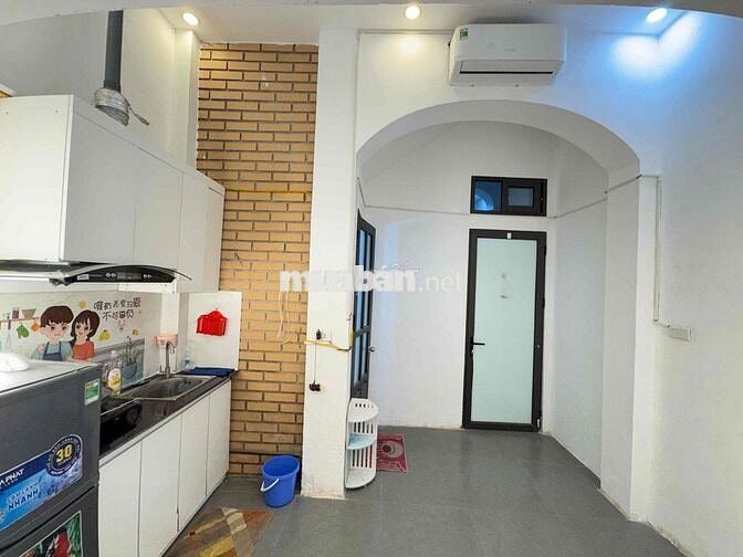 CHDV THÂN THIỆN, GIÁ HỢP LÝ NGÕ 175 LẠC LONG QUÂN