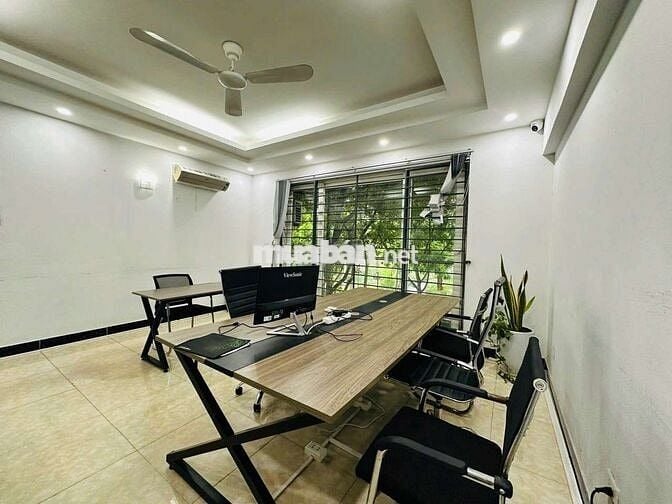Văn phòng 70m2 mặt hồ Trung Văn, khu đô thị Mỗ Lao, Hà Đông giá ưu đãi