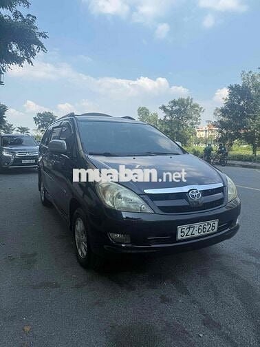 Toyota Innova 2006 G - 240000 km
