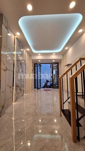 Nhà tuyệt đẹp, DTSD 69m2, 1trệt, 2 lầu, H18A Trần V Thành, P8, Q8