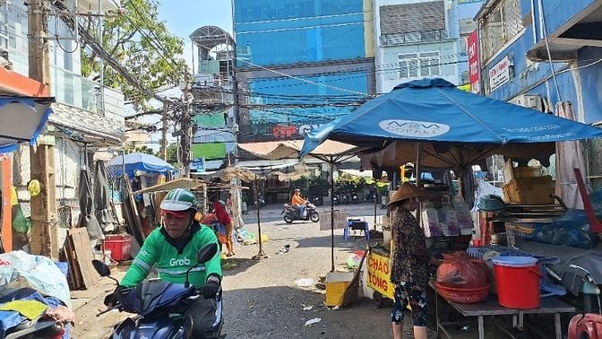 Nhà tuyệt đẹp, DTSD 69m2, 1trệt, 2 lầu, H18A Trần V Thành, P8, Q8