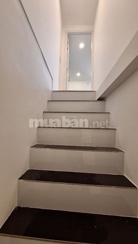 Nhà tuyệt đẹp, DTSD 69m2, 1trệt, 2 lầu, H18A Trần V Thành, P8, Q8