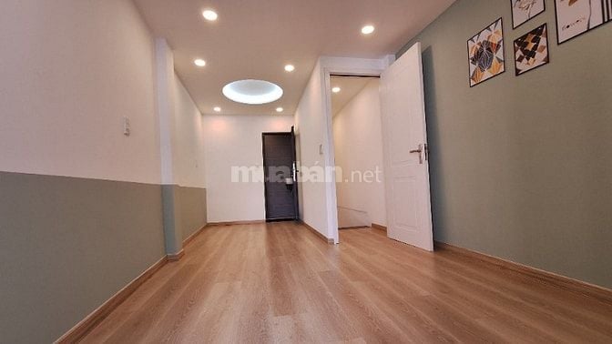 Nhà tuyệt đẹp, DTSD 69m2, 1trệt, 2 lầu, H18A Trần V Thành, P8, Q8