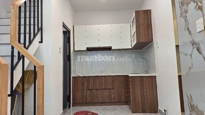 Nhà tuyệt đẹp, DTSD 69m2, 1trệt, 2 lầu, H18A Trần V Thành, P8, Q8