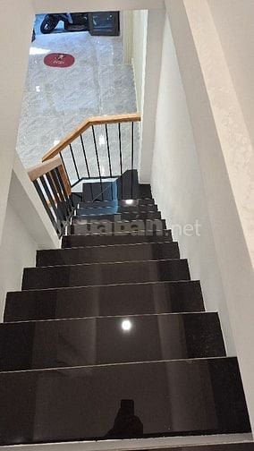 Nhà tuyệt đẹp, DTSD 69m2, 1trệt, 2 lầu, H18A Trần V Thành, P8, Q8