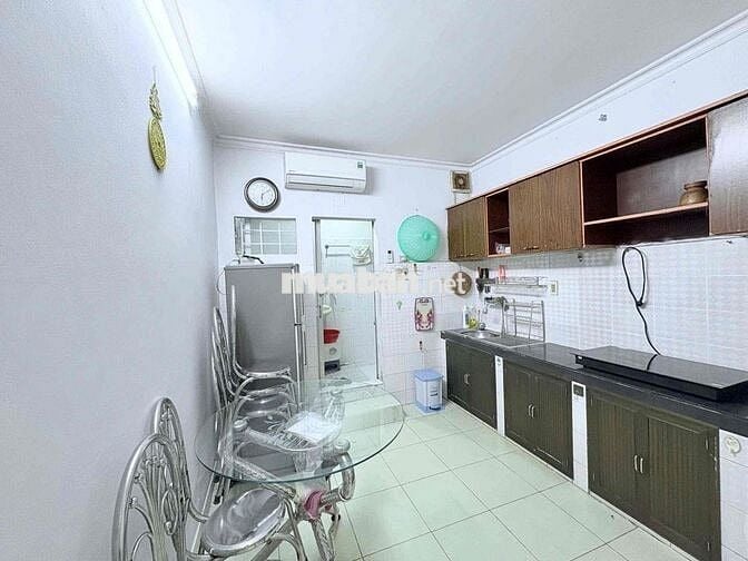 Nguyên căn 3pn full nội thất Nguyễn Thông Q3