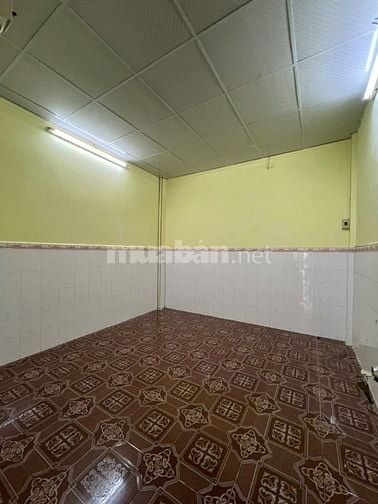 Nhà Hẻm Xe Hơi- 185/6 Nguyễn Lâm, P.7, Q.10. 3.4m x 11.6m. DT đất 40m.