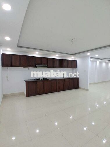 Nhà mới đẹp gần bệnh viện 512, giá 12 triệu, mặt tiền Nguyễn Đức Thuận