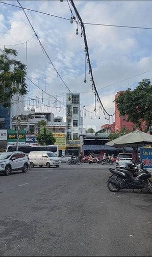 Nhà Hẻm Xe Hơi- 185/6 Nguyễn Lâm, P.7, Q.10. 3.4m x 11.6m. DT đất 40m.