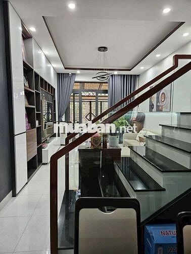 Nhà trệt 1 lầu hẻm 817, Phú Thọ, Lê Hồng Phong, DT: 4x21,5 , có 3PN,