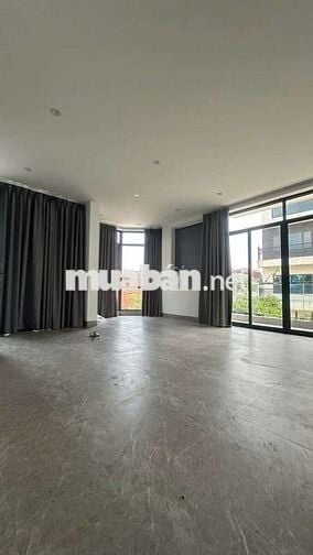 Thạch Bàn - Liền Kề 5 Tầng - Lô góc - Chỉ 20tr