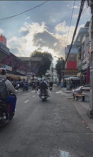 Nhà Hẻm Xe Hơi- 185/6 Nguyễn Lâm, P.7, Q.10. 3.4m x 11.6m. DT đất 40m.