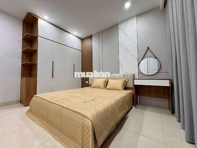 Cho thuê nhà ngọc thụy Long biên 60m 5 tầng ngõ ô tô tránh giá 15 triê