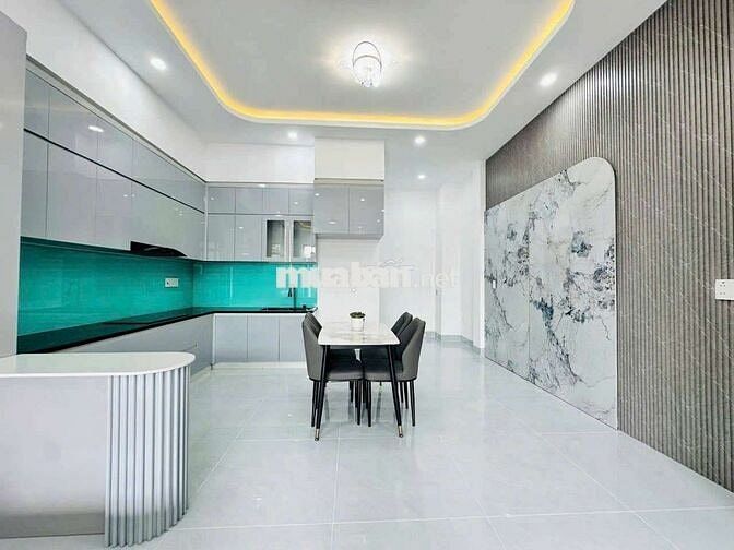 Nhà trệt 1 lầu, DT: 5x16, thổ cư: 100%, không quỹ hoạch, đường thông,