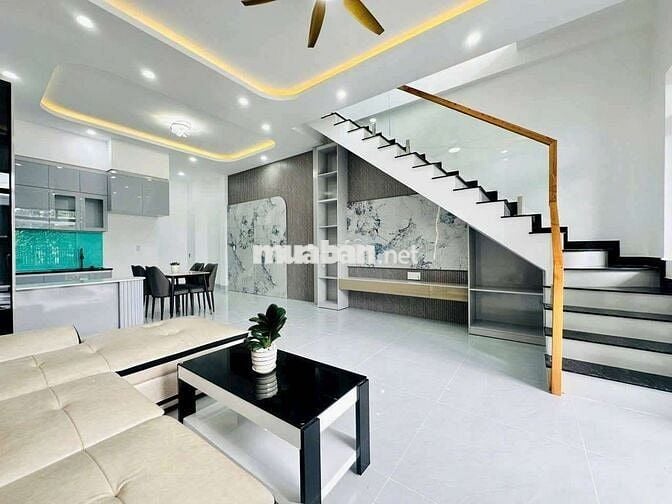 Nhà trệt 1 lầu, DT: 5x16, thổ cư: 100%, không quỹ hoạch, đường thông,