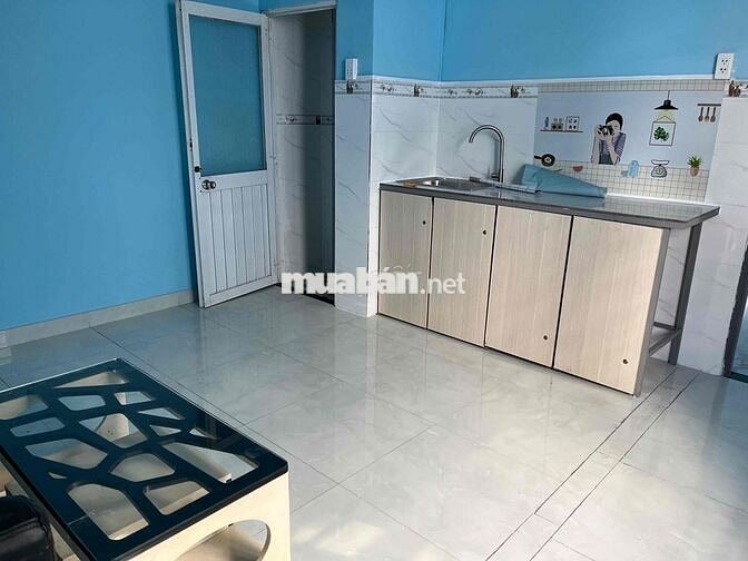 Phòng full nội thất đẹp sạch sẽ- tách bếp cửa sổ 3