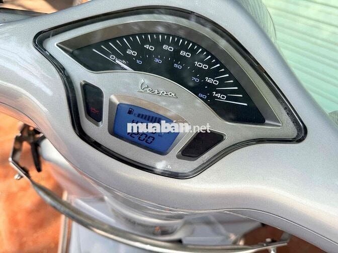 Bán xe Vespa nguyên bản đời cao