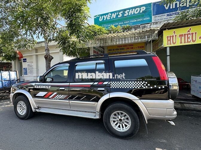 Ford Everest 2005 Đen 7 chỗ