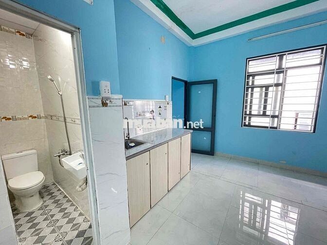 Phòng full nội thất đẹp sạch sẽ- tách bếp cửa sổ 3