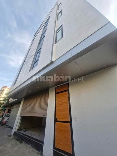 Chính chủ gửi bán nhà 55m2 view Vincom, đầy đủ nội thất, 5 tầng 6PN