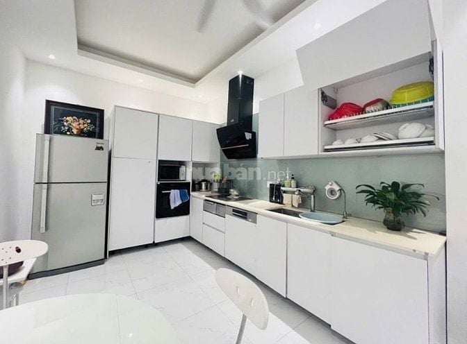 Bán Nhà Phố Kim Đồng 48m2,4 Tầng,Ngõ Ô Tô Kinh Doanh,Nội thất Xịn,8,8ỷ