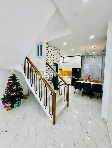 Giá 2tỷ480 sang tên nhà Tô Hiến Thành, P13, Quận 10 diện tích 48m2 