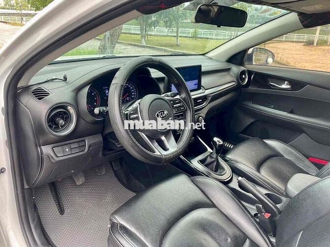 Kia Cerato 2019 1.6 MT - 120000 km