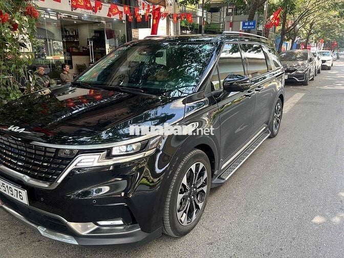 Kia Carnival 2024 Đen 40000 km