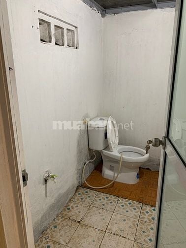 Cần cho thuê nhà cấp 4 có gác xép lửng ở Sài Đồng, Long Biên, HN