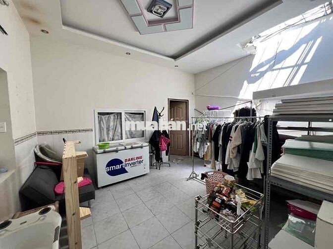 82m2- Vũ Tùng- Ngang gần 6m cách Mt 20m- Oto sát nhà- ko lỗi -8ty95