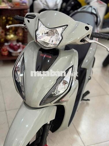 Honda Viosn 2024.BS72.PBĐB chính chủ.odd 8000km