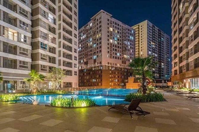 Cho nữ thuê lại một phòng trong căn hộ cao cấp