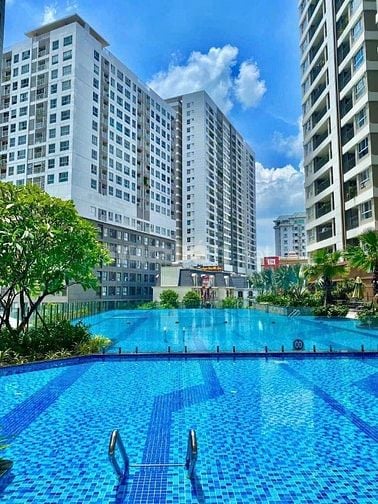 Cho nữ thuê lại một phòng trong căn hộ cao cấp