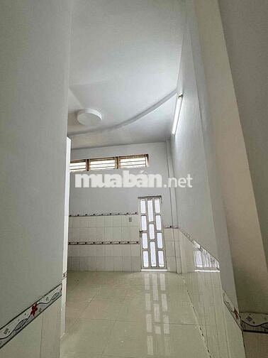 Cho thuê nhà trệt 2 phòng ngủ có sân trước rộng sau KDC Đại Ngân