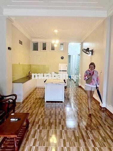 CHO THUÊ NHÀ 3 PHÒNG NGỦ GẦN BIỂN KHU PHÍA BẮC GIÁ 12 TRIỆU/THÁNG