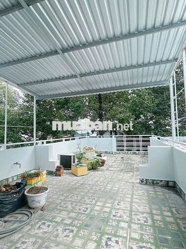 Nhà trệt 2 lầu sân thượng mặt tiền đường Nguyễn Hiền Kdc 91B