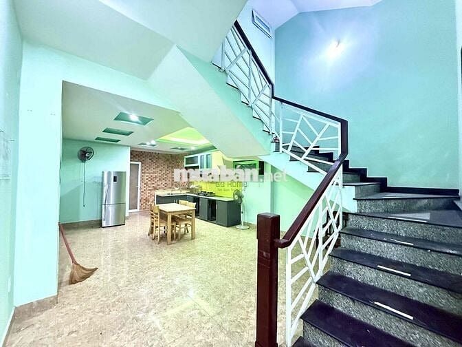 CHO THUÊ NHÀ 4 PHÒNG NGỦ HẺM PHỐ TÂY  GIÁ 18 TRIỆU/THÁNG