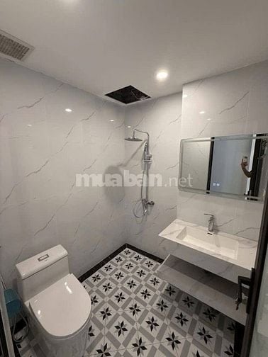 Nhà đẹp,giá sốc tại Lê Lợi,HĐ,44m 4t ,vài bước ra phố,ngõ  chỉ hơn 8t 