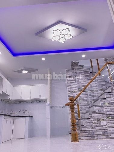 Cho thuê nhà Hẻm 900 Trần Hưng Đạo. DT : 25m, 2 phòng ngủ. 2wc