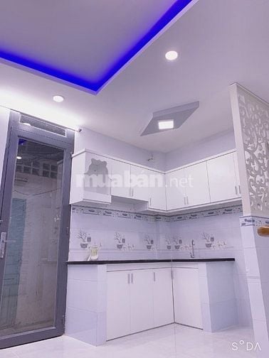 Cho thuê nhà Hẻm 900 Trần Hưng Đạo. DT : 25m, 2 phòng ngủ. 2wc