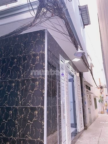 Cho thuê nhà Hẻm 900 Trần Hưng Đạo. DT : 25m, 2 phòng ngủ. 2wc