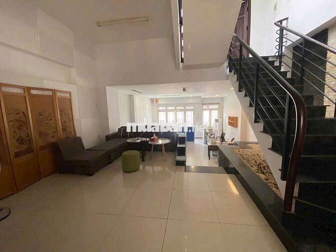 Cho thuê nhà 5pn 5wc khu dan cư Phú Hòa 1