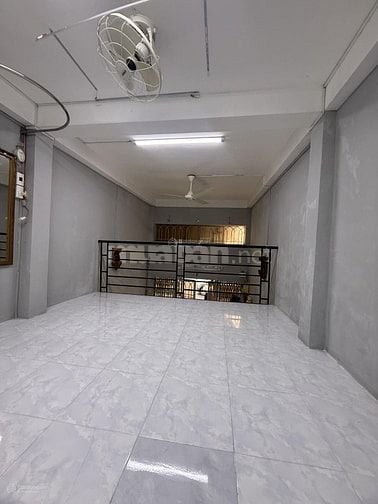 Trần Quang Diệu Quận 3, hẻm nhựa 8m kinh doanh, 5 tầng giá 3 tỷ 5 có b