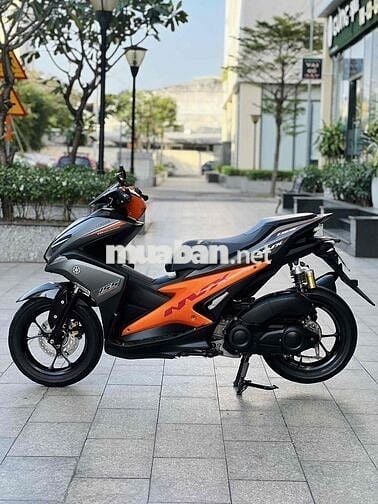 Yamaha NVX 2018 Phiên Bản Đặc Biệt Đen cam